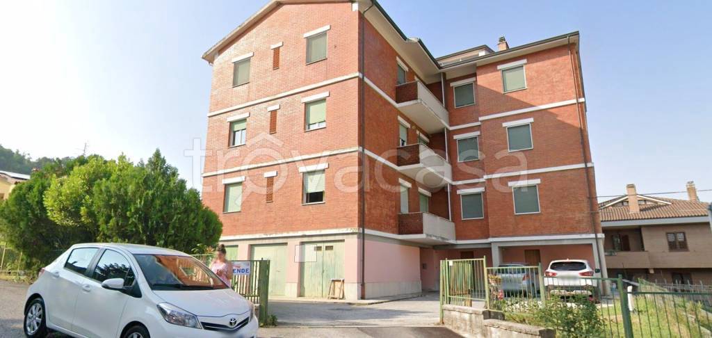 appartamento in vendita a Rosora in zona Angeli