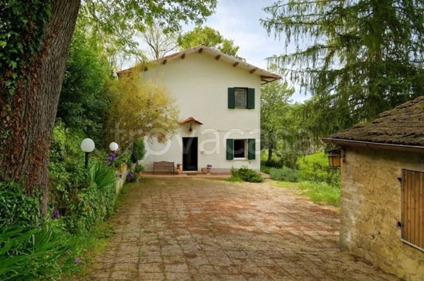 villa in vendita a Rosora