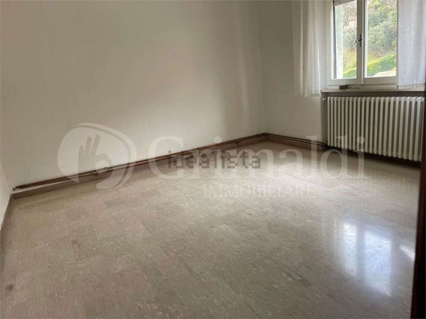 appartamento in vendita a Rosora in zona Angeli