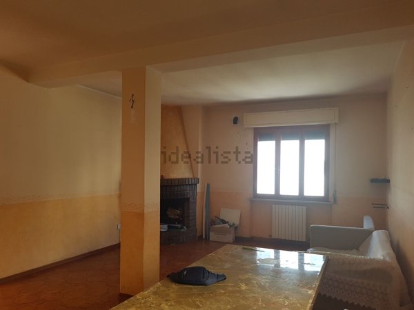 appartamento in vendita a Rosora