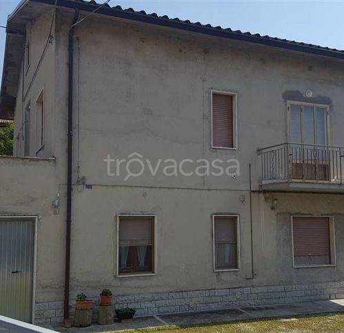 casa indipendente in vendita a Rosora