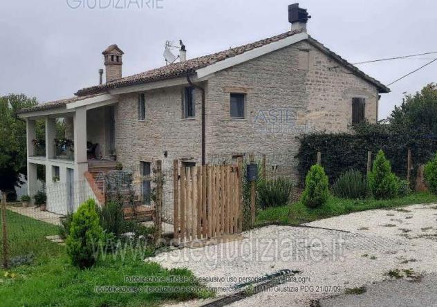 terreno edificabile in vendita a Rosora