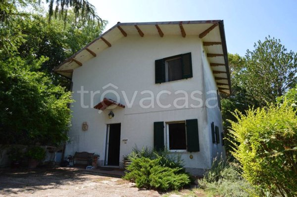 casa indipendente in vendita a Rosora