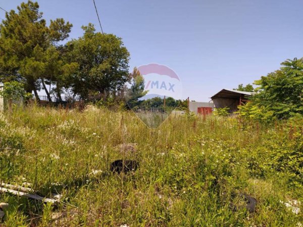 terreno edificabile in vendita a San Marcello