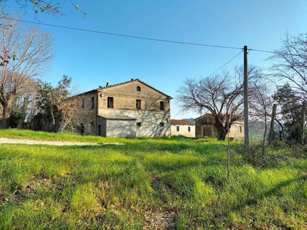 casa indipendente in vendita a San Marcello