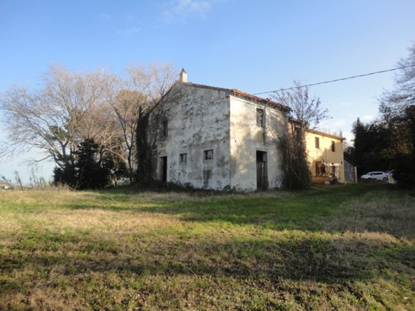 casa indipendente in vendita a San Marcello
