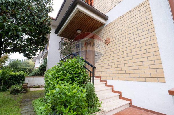 casa indipendente in vendita a San Marcello