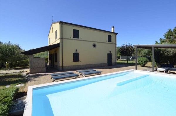 casa indipendente in vendita a San Marcello