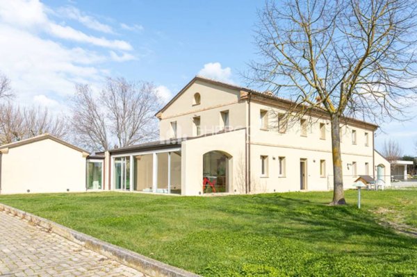 casa indipendente in vendita a San Marcello