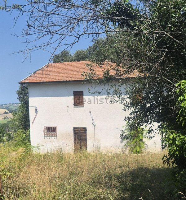 casale in vendita a San Marcello