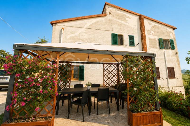casa indipendente in vendita a San Marcello
