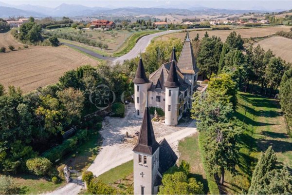casa indipendente in vendita a San Marcello