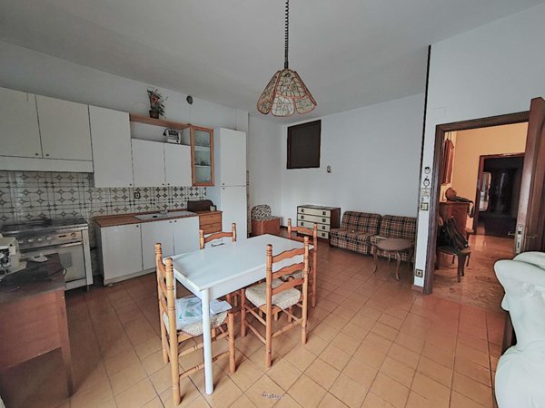 appartamento in vendita a Santa Maria Nuova in zona Collina