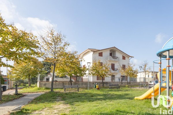casa indipendente in vendita a Santa Maria Nuova in zona Collina
