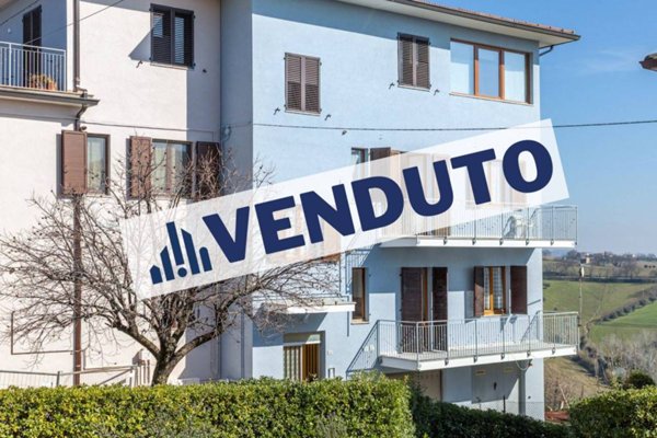 appartamento in vendita a Santa Maria Nuova in zona Collina