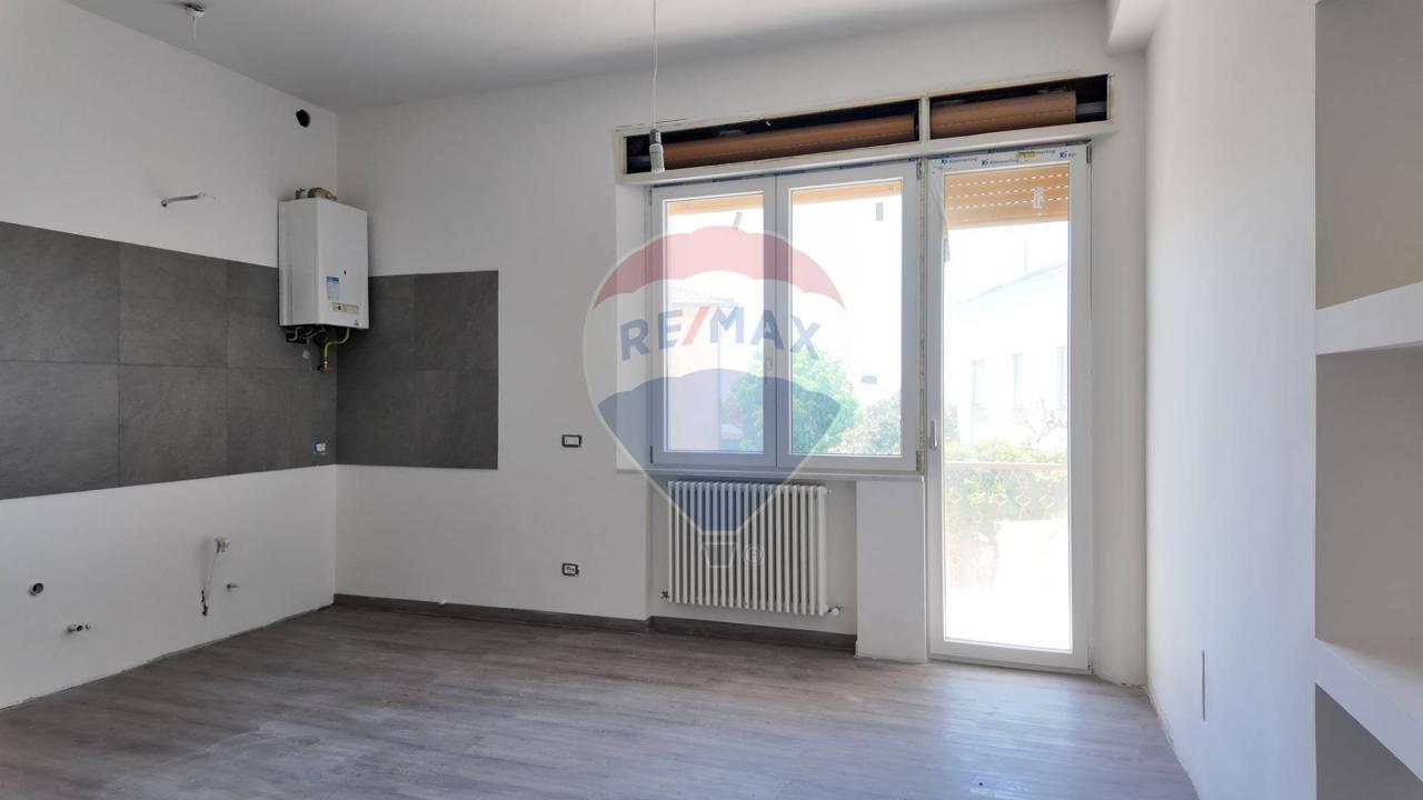 appartamento in vendita a Santa Maria Nuova in zona Collina