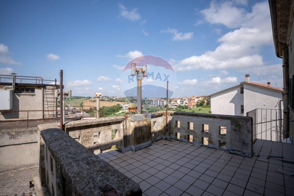 casa indipendente in vendita a Santa Maria Nuova in zona Collina