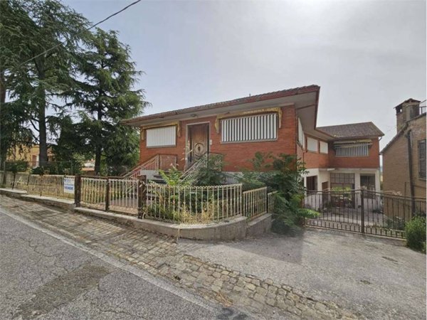 ufficio in vendita a Santa Maria Nuova