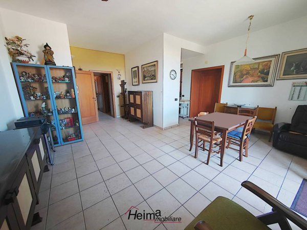 appartamento in vendita a Santa Maria Nuova in zona Collina