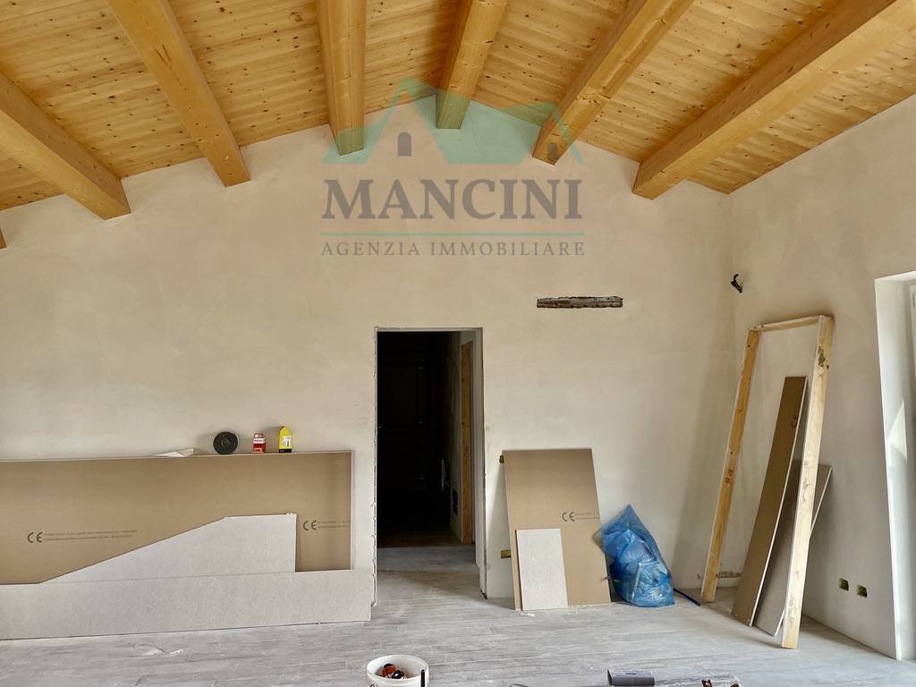 casa indipendente in vendita a Santa Maria Nuova