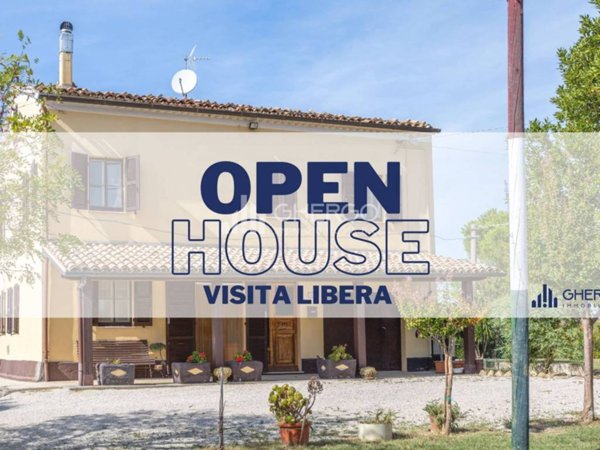 casa indipendente in vendita a Santa Maria Nuova
