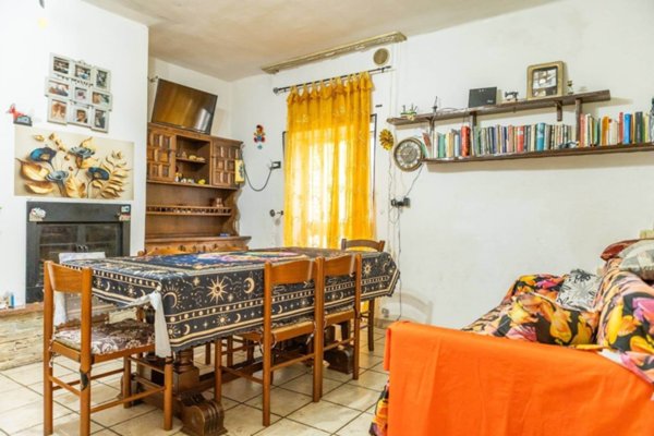appartamento in vendita a Santa Maria Nuova in zona Collina