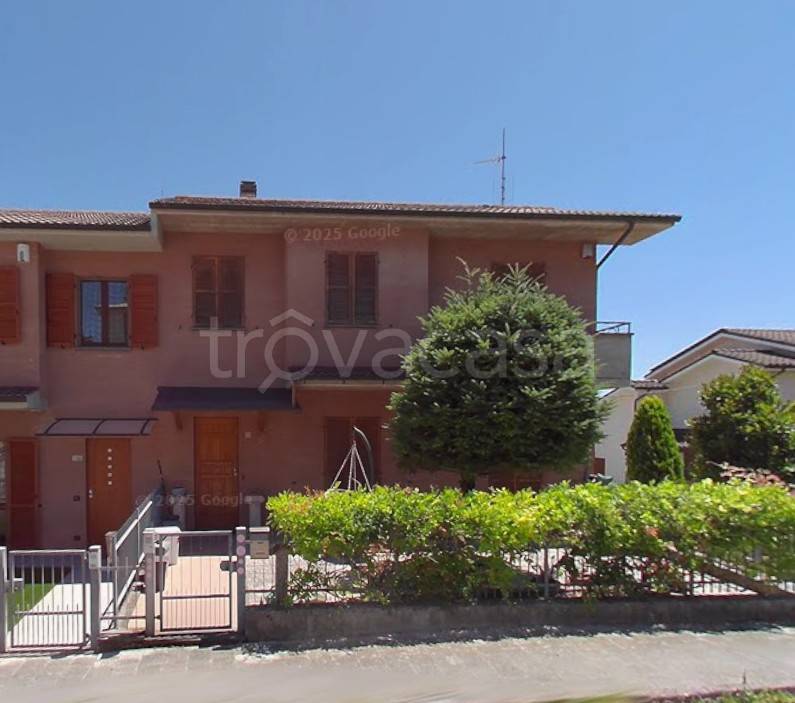 casa indipendente in vendita a Santa Maria Nuova