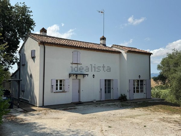 casa indipendente in vendita a Santa Maria Nuova