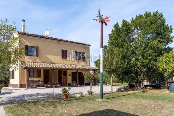 casa indipendente in vendita a Santa Maria Nuova