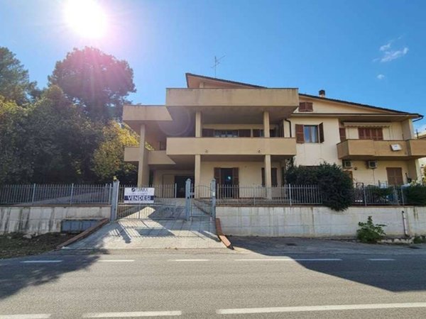 casa indipendente in vendita a Santa Maria Nuova