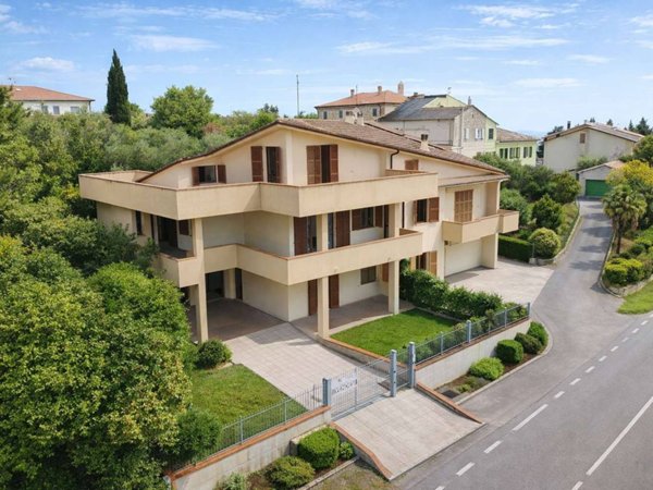 casa indipendente in vendita a Santa Maria Nuova