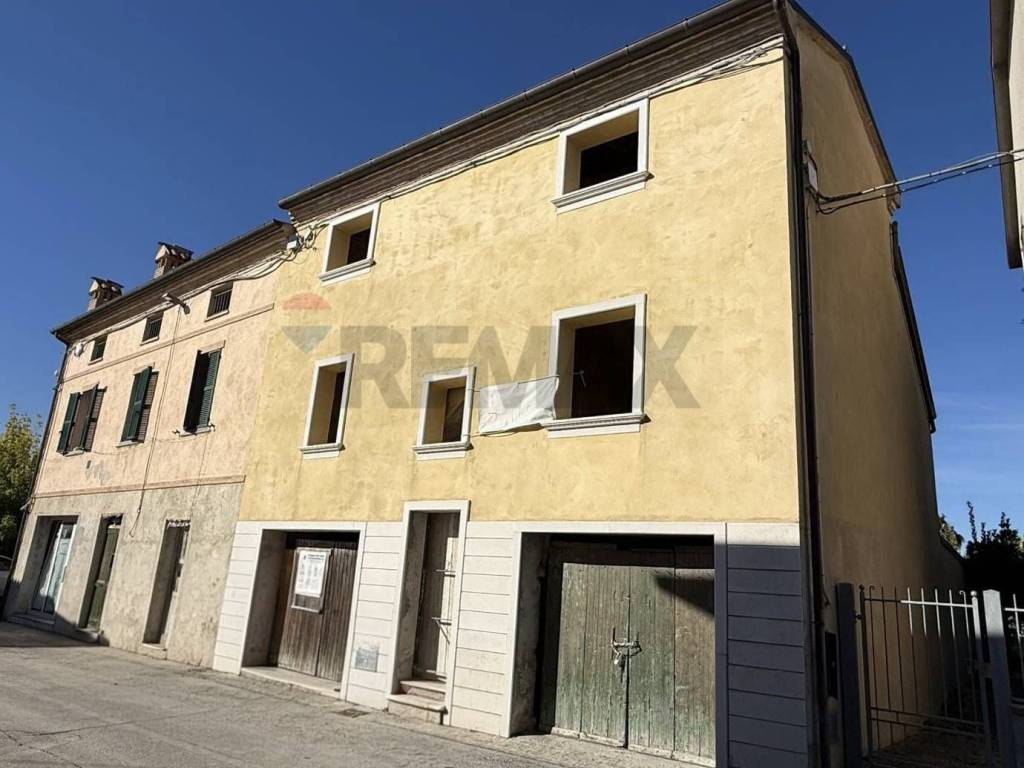 appartamento in vendita a Santa Maria Nuova