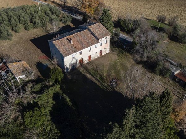 casa indipendente in vendita a Santa Maria Nuova