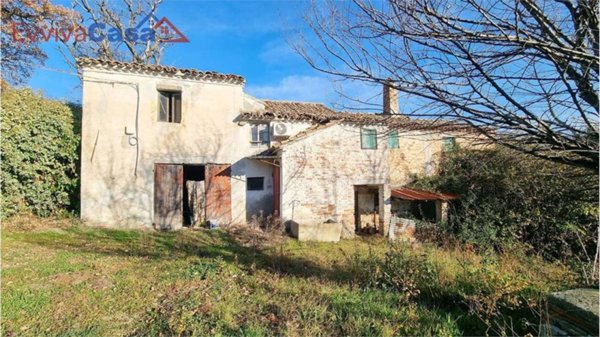 casa indipendente in vendita a Santa Maria Nuova