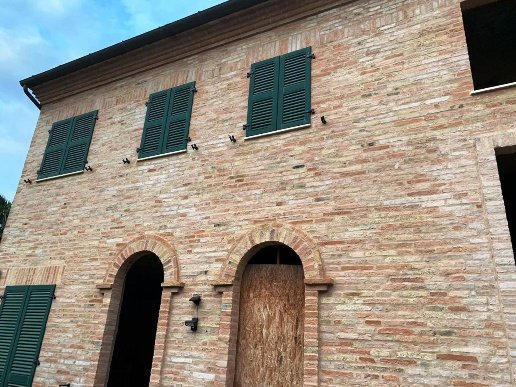 appartamento in vendita a Santa Maria Nuova in zona Collina