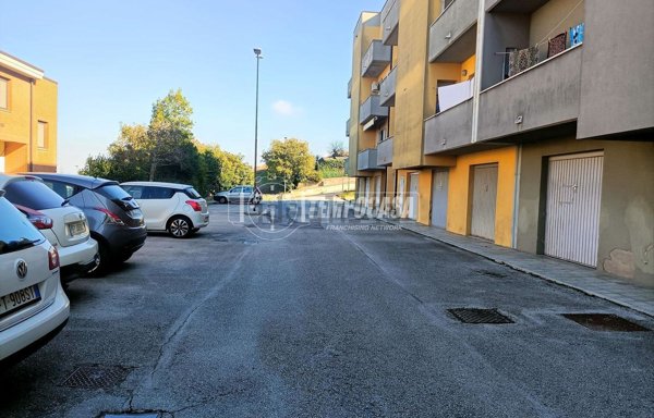 appartamento in vendita a Santa Maria Nuova in zona Collina