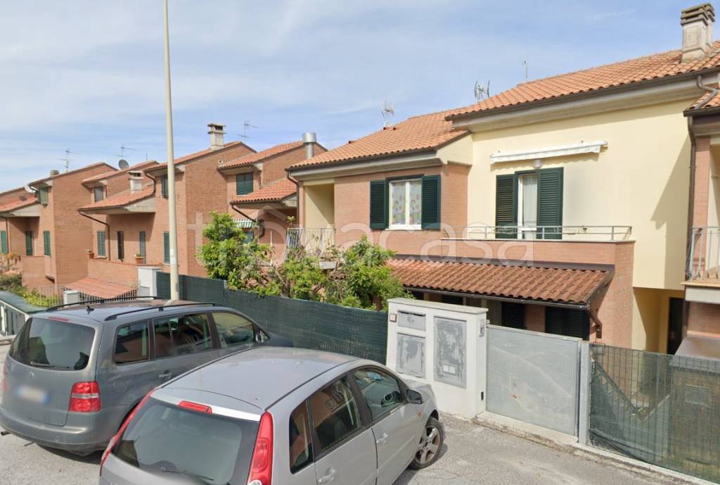 casa indipendente in vendita a Santa Maria Nuova