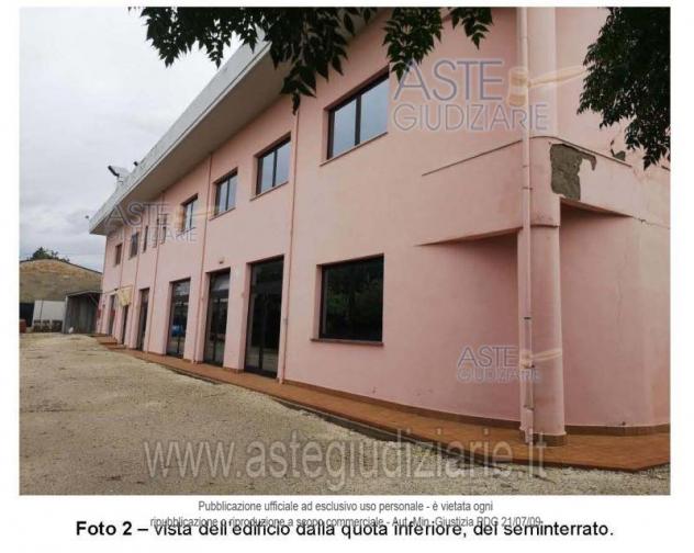 negozio in vendita a Santa Maria Nuova