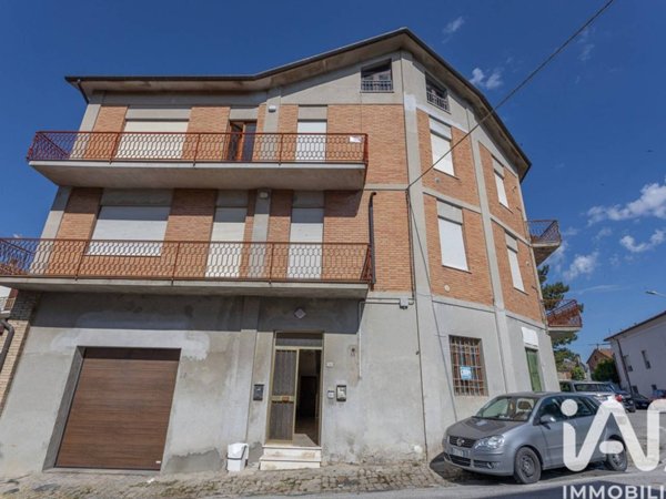 appartamento in vendita a Santa Maria Nuova in zona Collina