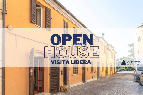 casa indipendente in vendita a Santa Maria Nuova in zona Collina