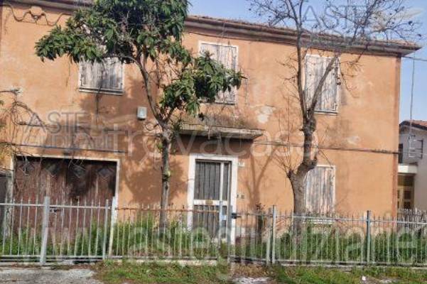 appartamento in vendita a Santa Maria Nuova in zona Collina