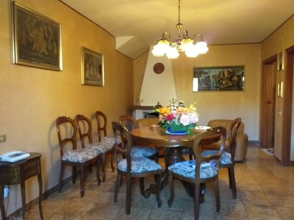 casa indipendente in vendita a Sassoferrato in zona Catobagli