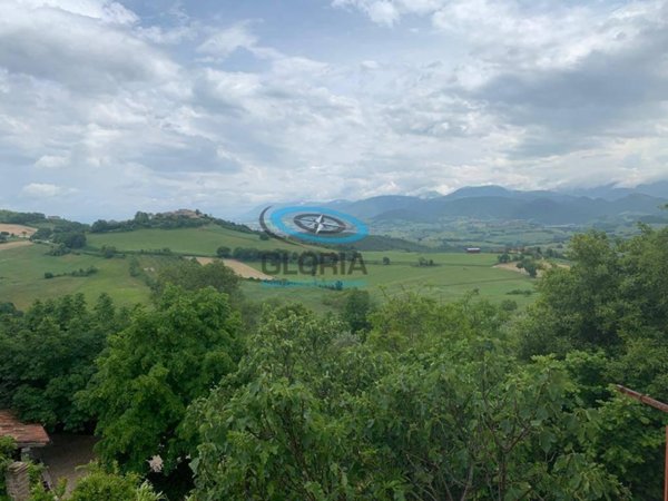 casa semindipendente in affitto a Sassoferrato