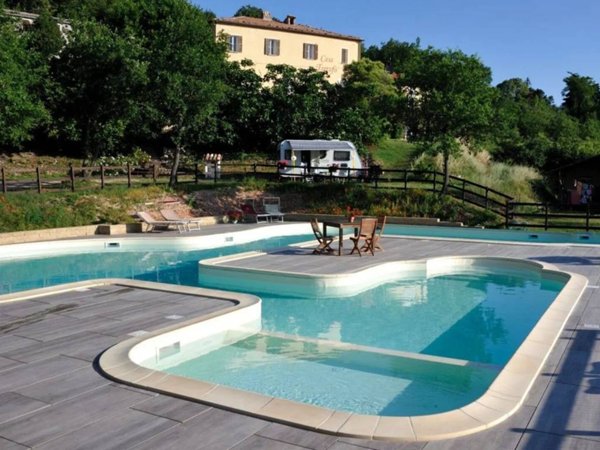 casa indipendente in vendita a Sassoferrato in zona Rotondo