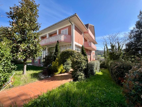 casa indipendente in vendita a Sassoferrato