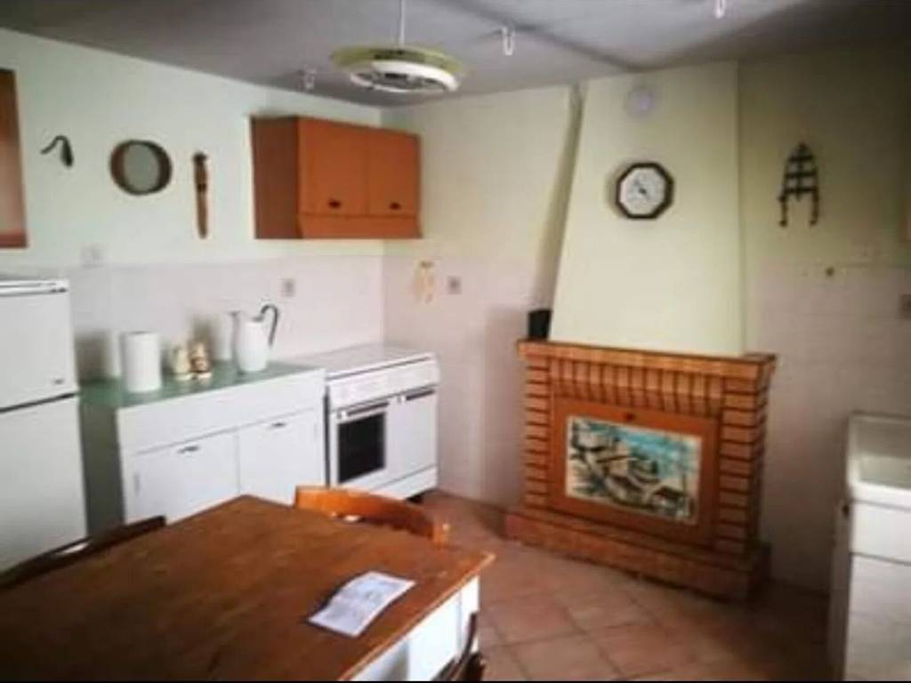 casa indipendente in vendita a Sassoferrato