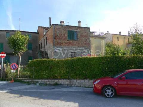casa indipendente in vendita a Sassoferrato