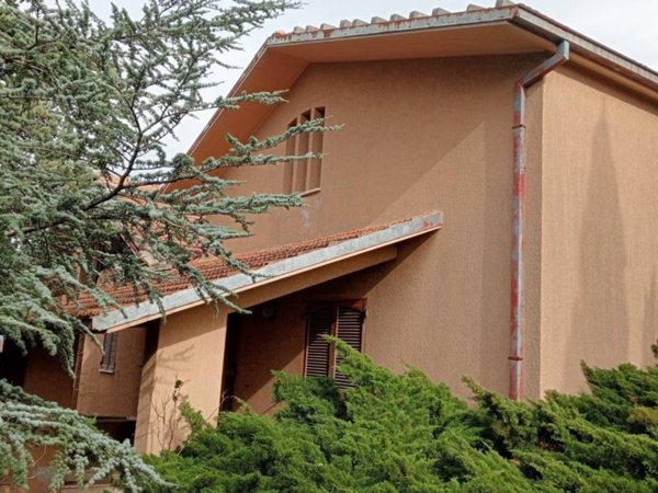 casa indipendente in vendita a Sassoferrato