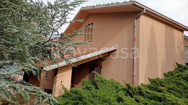 casa indipendente in vendita a Sassoferrato