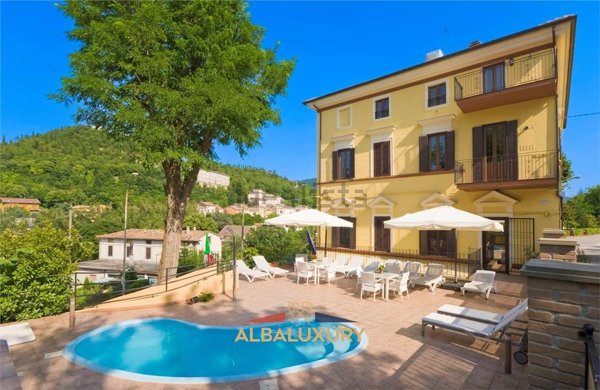 casa indipendente in vendita a Sassoferrato